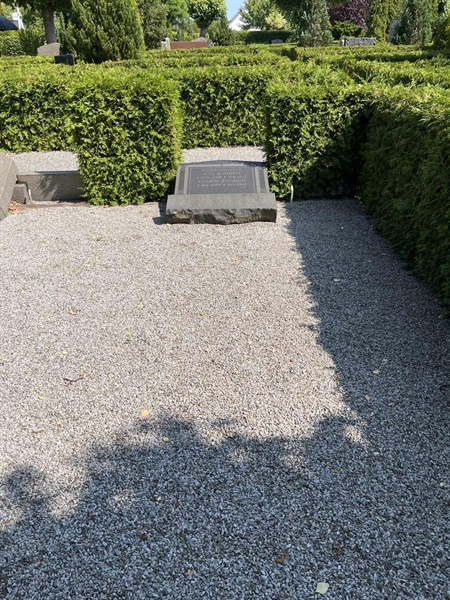 Grave number: NK VI    53b