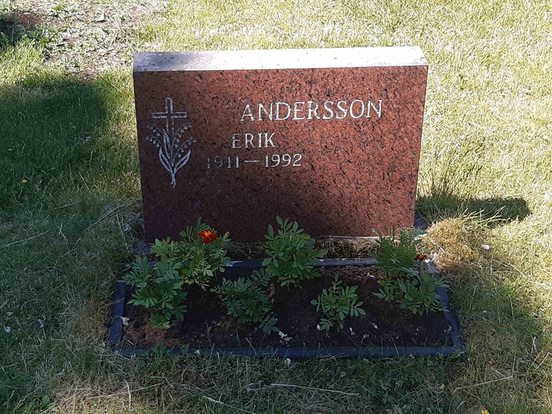Grave number: JÄ 10    34