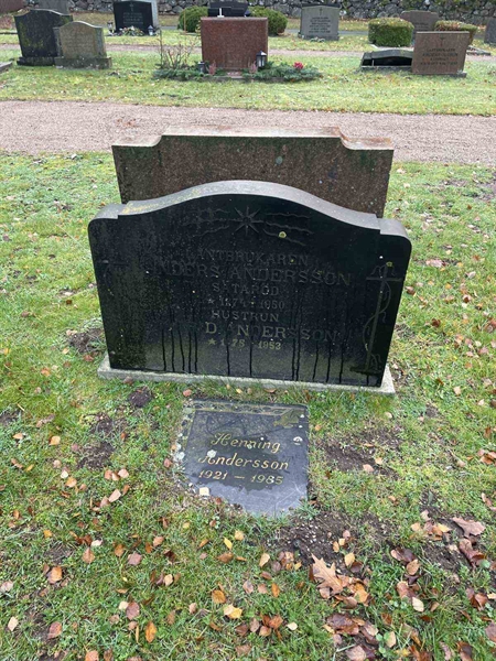 Grave number: VV 6   272, 273
