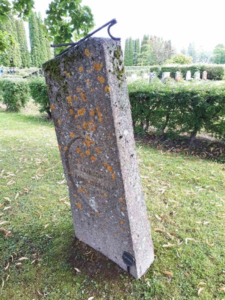 Gravnummer: GK F 4   329