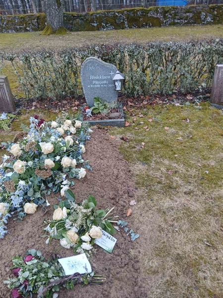 Gravnummer: Ho E  304, 305