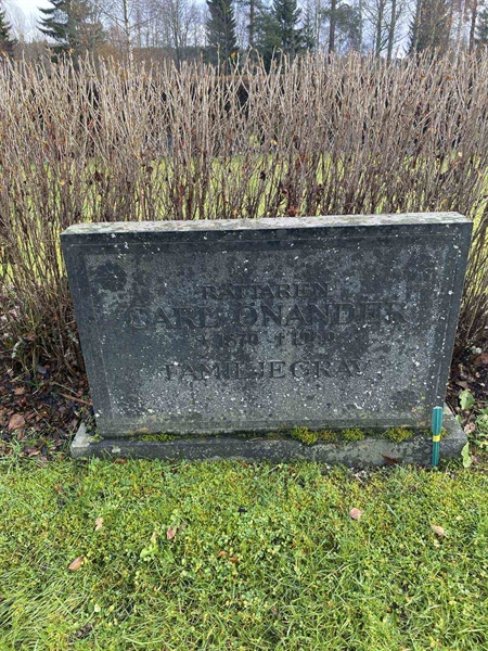 Hautatunnus: 6 04     24, 25