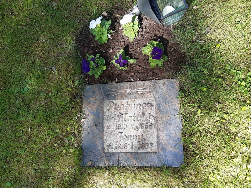 Grave number: KA 16    14