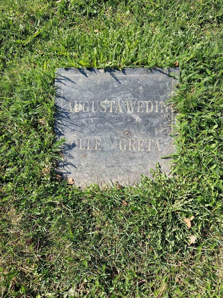 Grave number: 1 04   82, 83, 84
