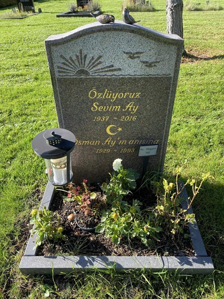 Grave number: 2 H   140