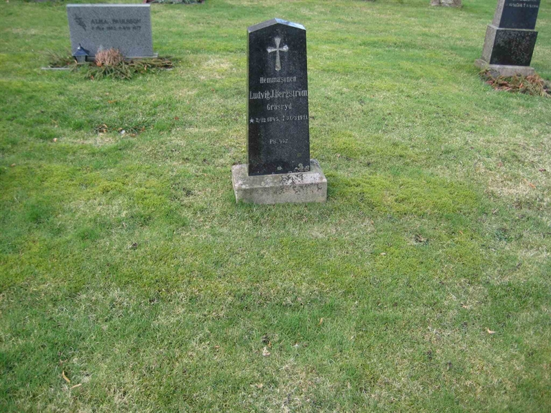 Grave number: ÖKK 7   103