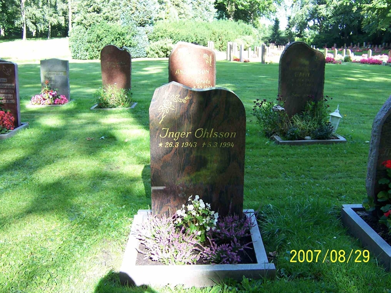 Grave number: 1 3 U2    21