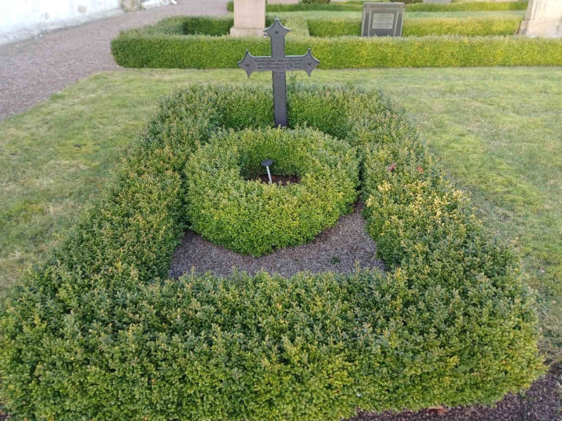 Grave number: TI A 614