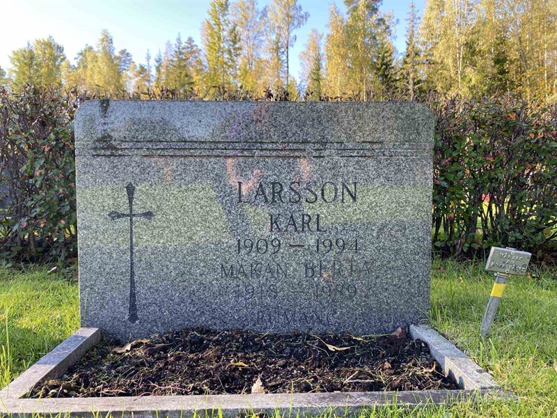 Gravnummer: 1 22     57