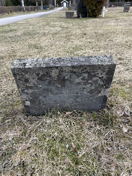 Grave number: R 3   106-E