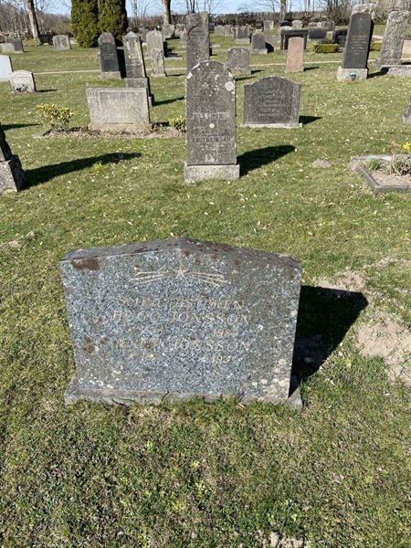 Grave number: Ä G D     5