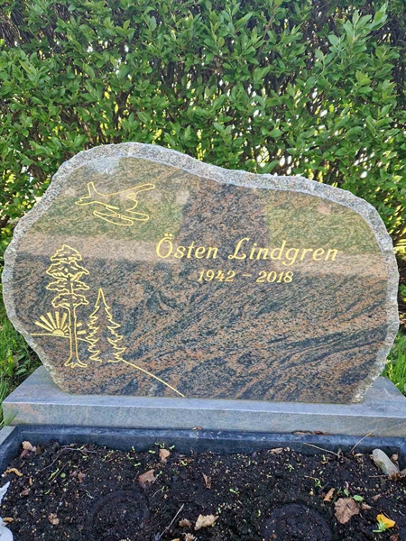 Grave number: 501 23 4652
