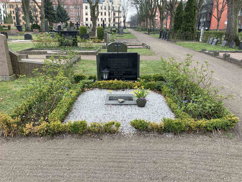 Grave number: Ö 03y 40, 41