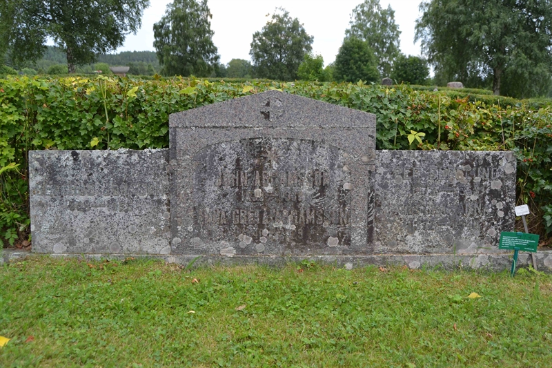 Grave number: 1 J   486