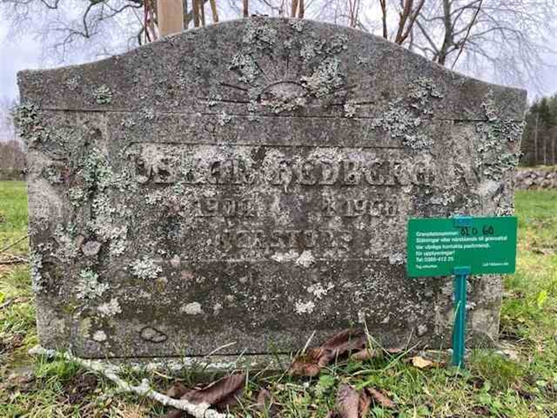 Grave number: 02 D    60
