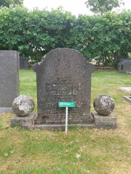 Grave number: 08   297-298