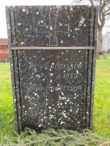 Grave number: 02 C    66-67