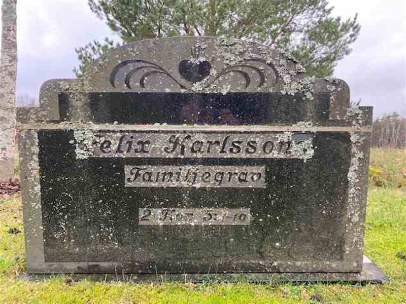 Grave number: 02 F   118-120