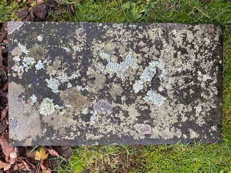 Grave number: 02 C    83
