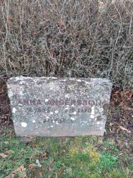 Grave number: 09 3    40