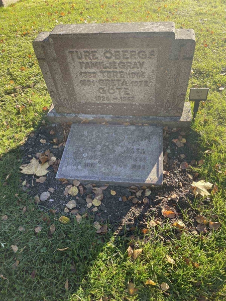 Grave number: R 1   115