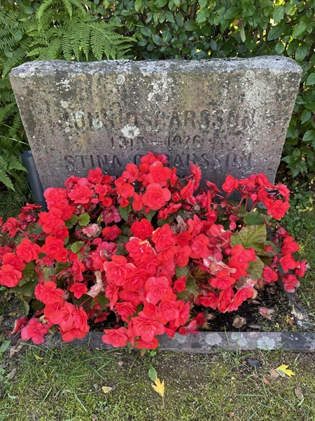 Grave number: 1 P1    66-67