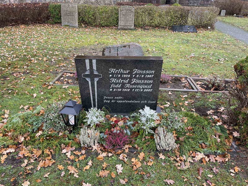 Grave number: VV 2   279, 280