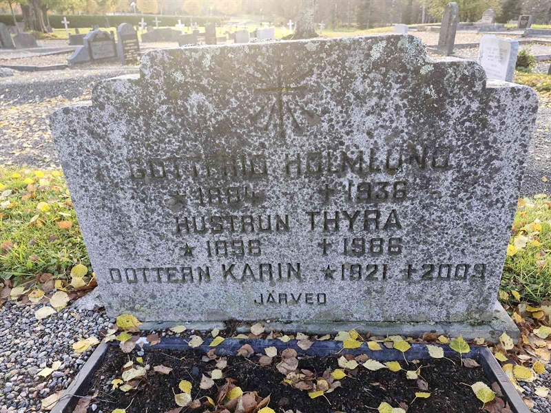 Grave number: AK B  2427-2429