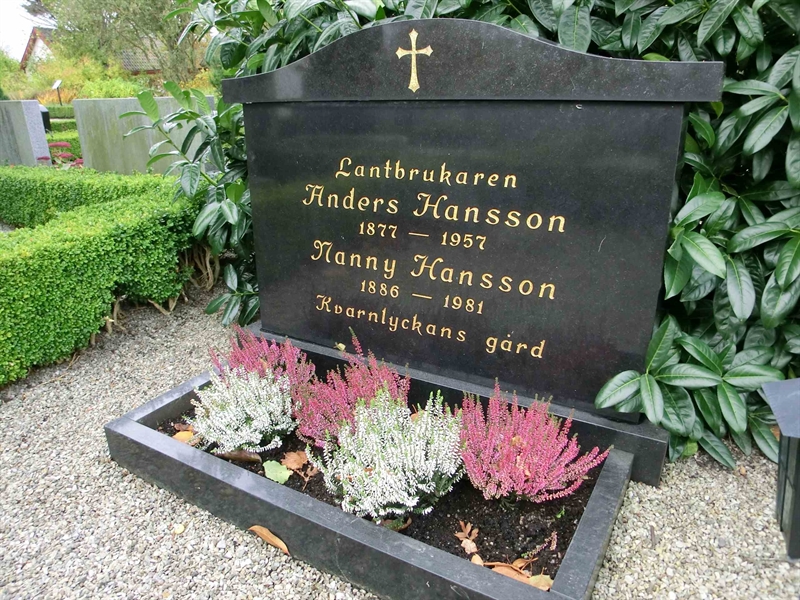 Grave number: ÄS 03    023