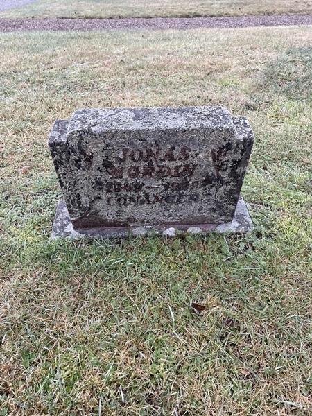 Gravnummer: R 3    81-E