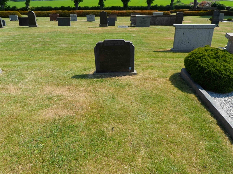 Grave number: ÖH H     9, 10, 24, 25