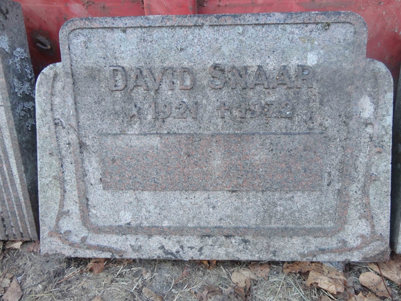 Grave number: 1 DA   551