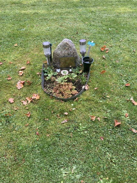 Grave number: 1 3 L1    51