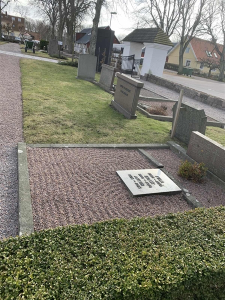 Grave number: SÖ E   138, 139