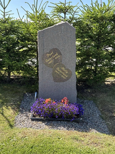 Grave number: 4 G GF    13-16