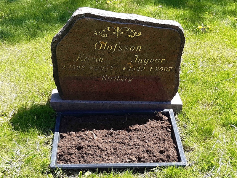 Grave number: KA 22   576