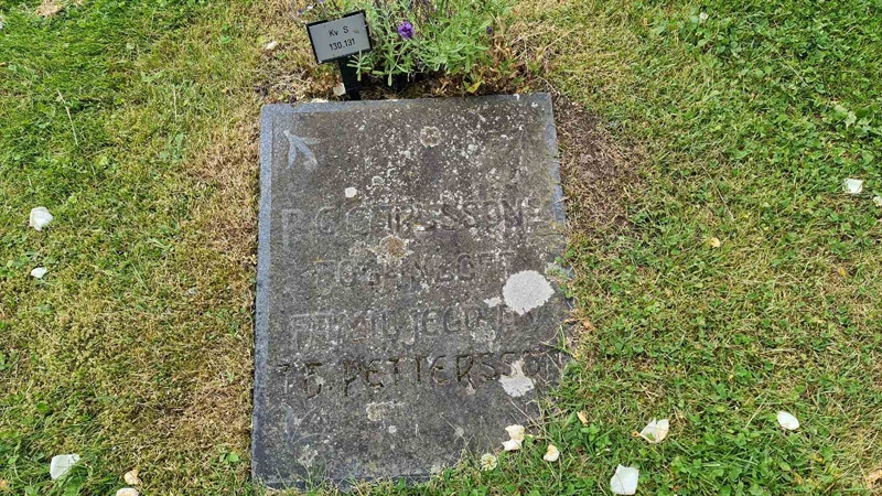 Grave number: M S  130, 131