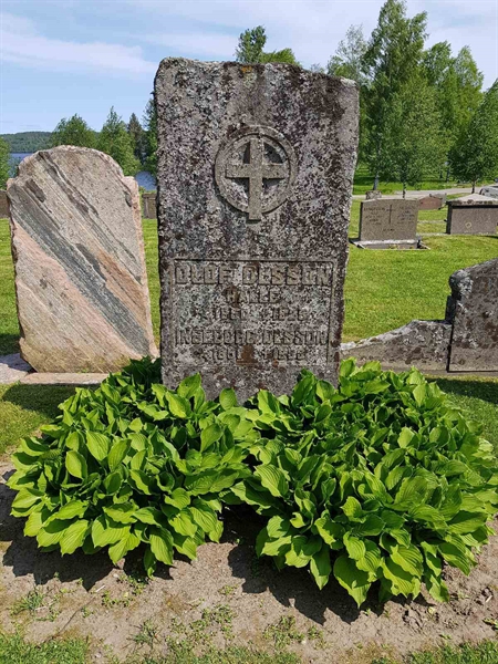 Grave number: kö 01 02    16-17