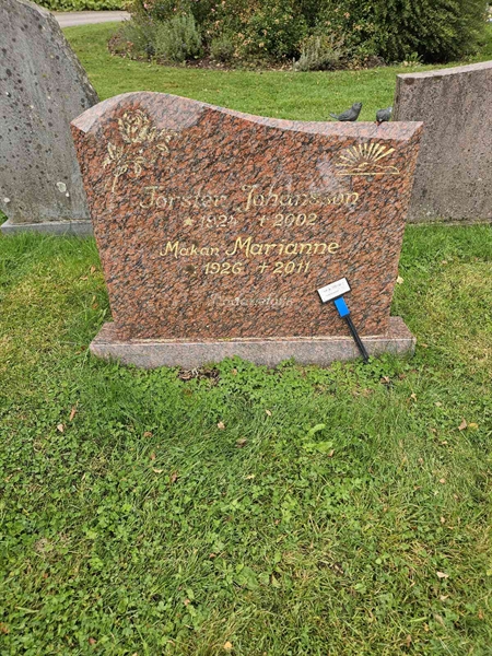 Grave number: Fr 8   162-163