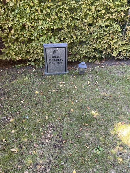 Grave number: VK IV    73