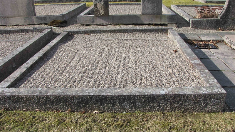 Grave number: HJ   308, 309