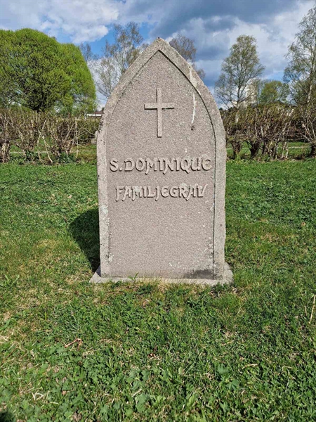 Grave number: 501 06 610-612