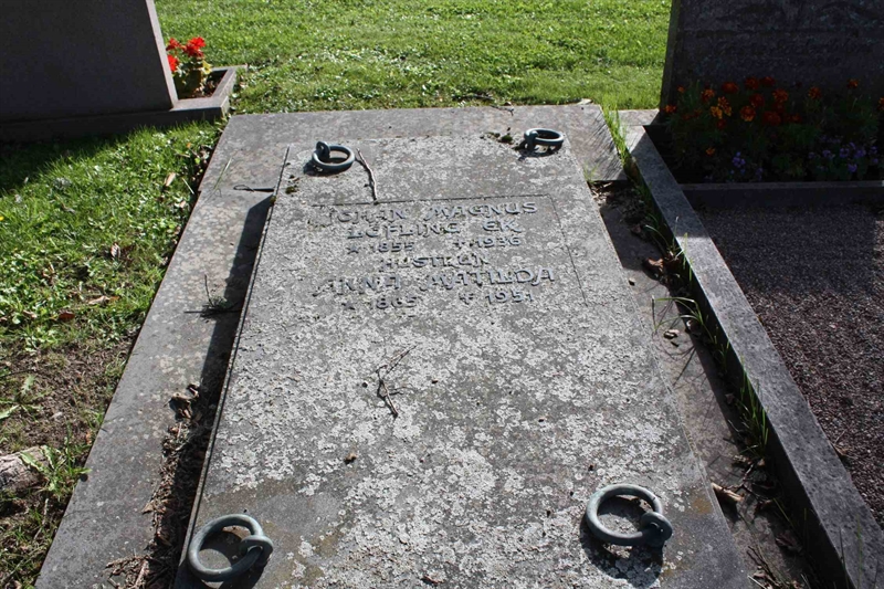 Grave number: 1 K F  141