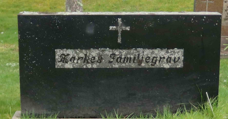 Grave number: 01 B   219, 220