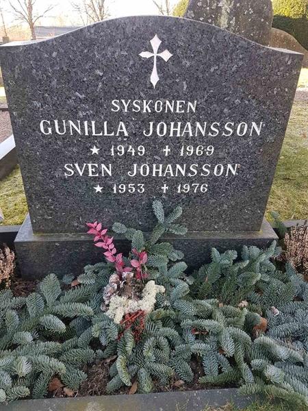 Grave number: RK F 2     4, 5, 6
