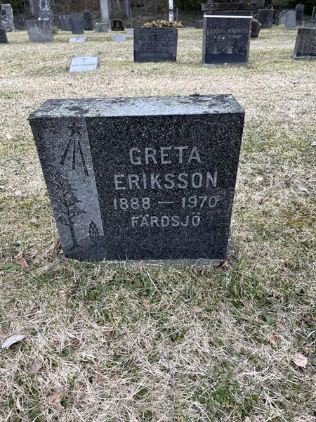 Grave number: R 2   146-E