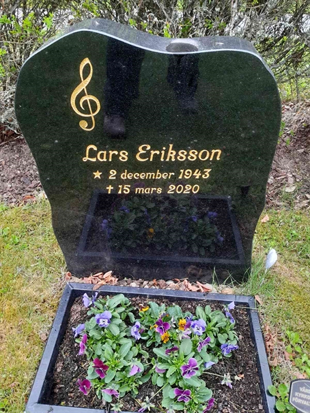 Grave number: 1 G 2158