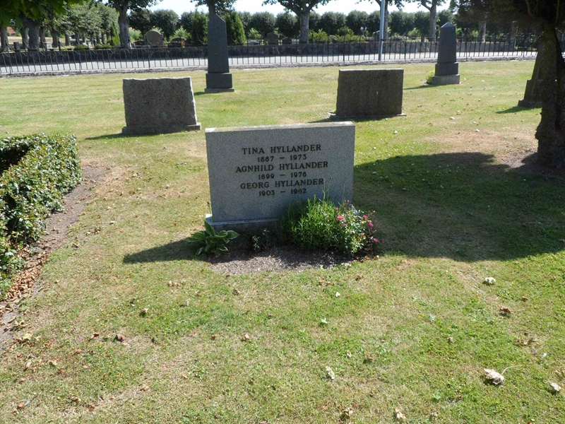 Grave number: ÖV B   136