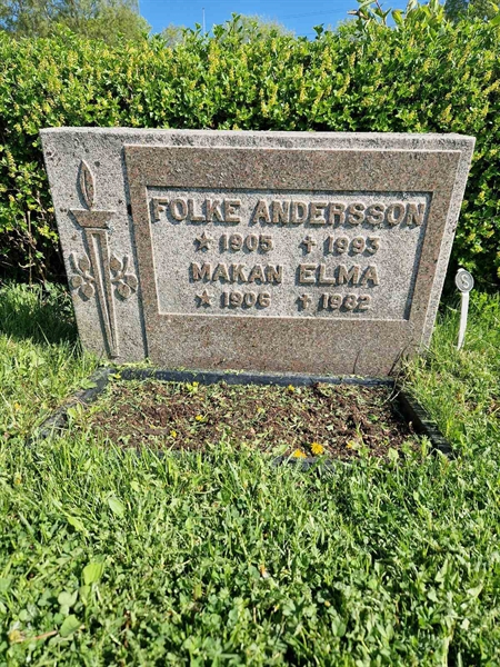 Grave number: 501 24 4971-4972