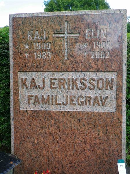 Grave number: OS ÖK    66, 67